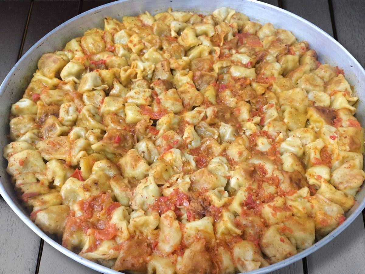 Bohça Tepsi Mantısı tarifi görseli