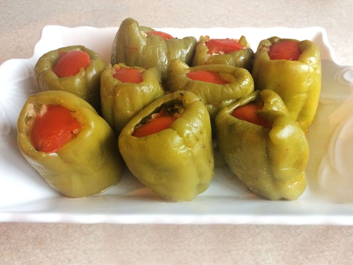 Bulgur and Olive Oil Bell Pepper Dolma (Zeytinyağlı Biber Dolması) recipe photo