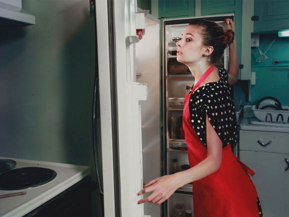 Foods You Should Never Store in the Refrigerator image