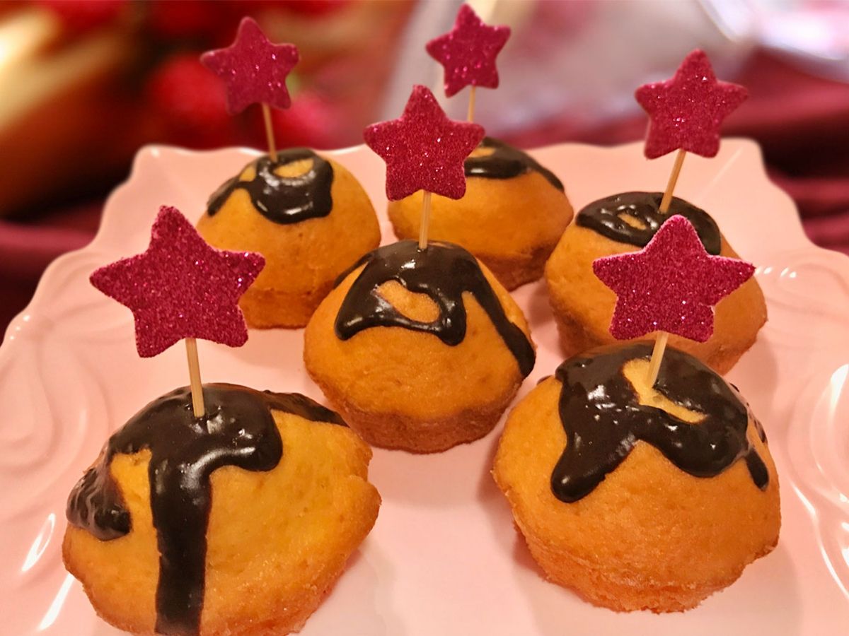 Çikolata Soslu Cupcake tarifi görseli