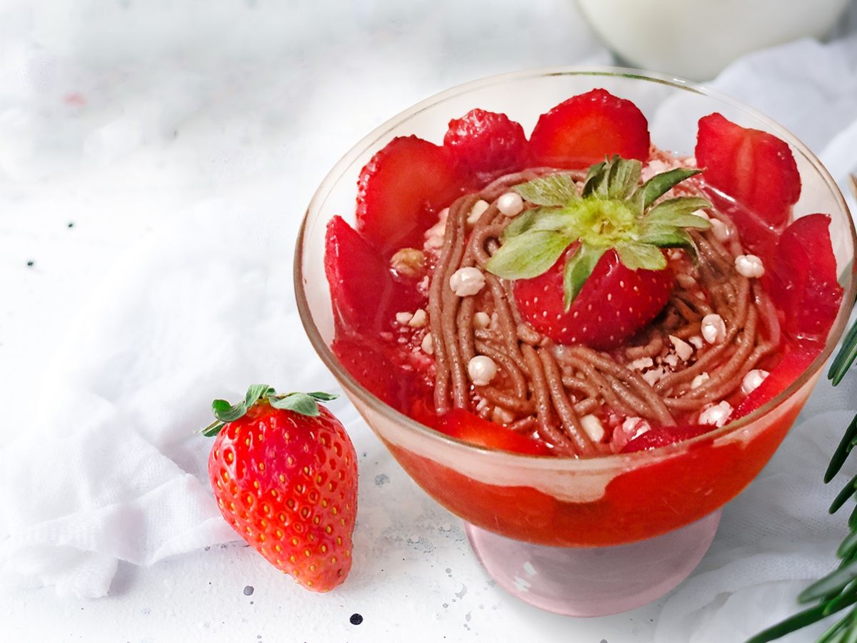 Çilekli Jöle tarifi görseli