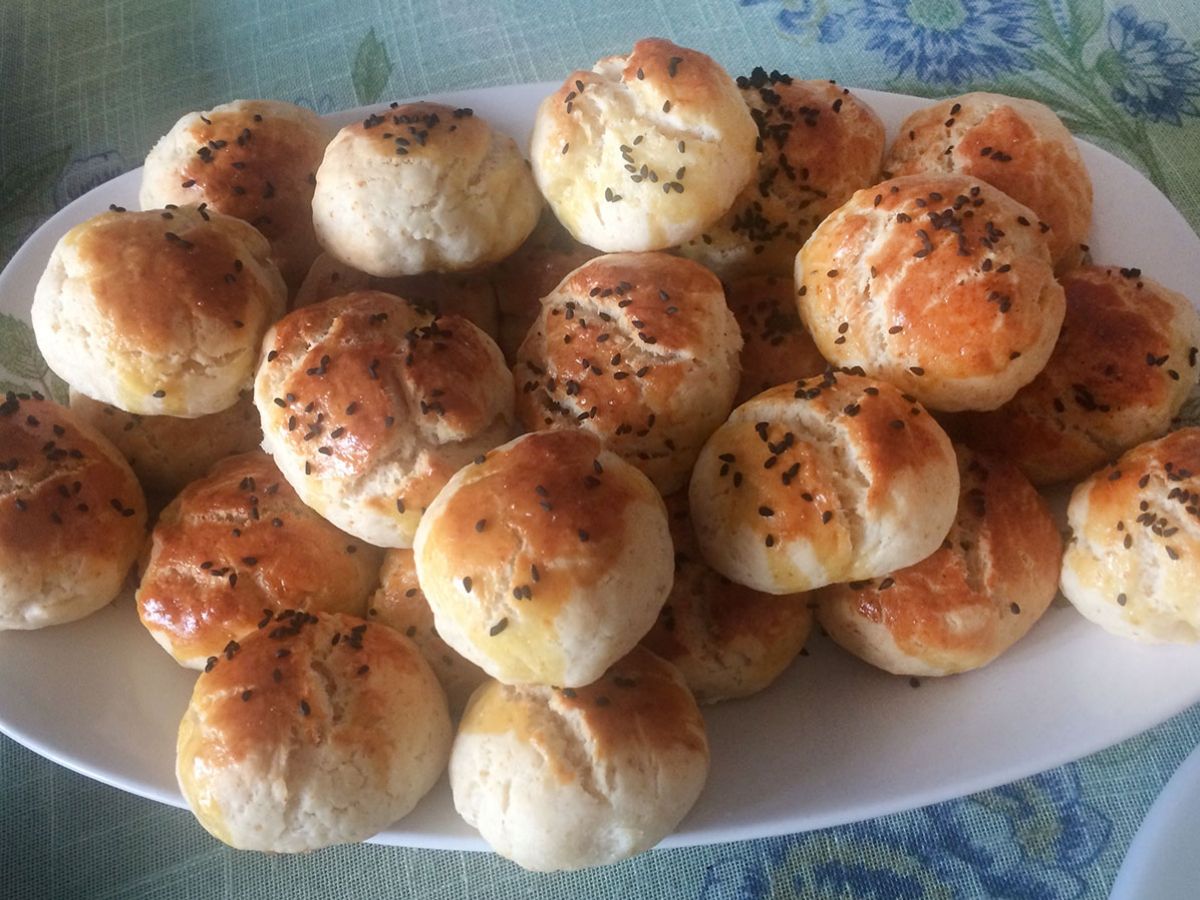 Çörek Otlu Poğaça tarifi görseli