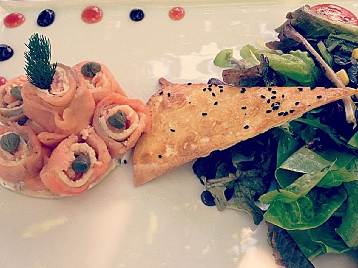 Dolgulu Somon Rulo tarifi görseli