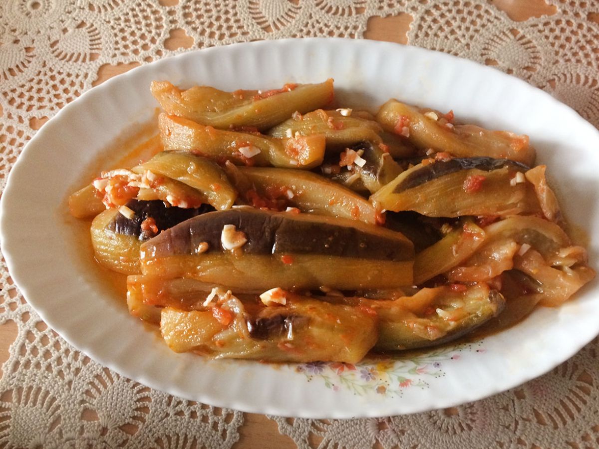 Domatesli Zeytinyağlı Patlıcan tarifi görseli