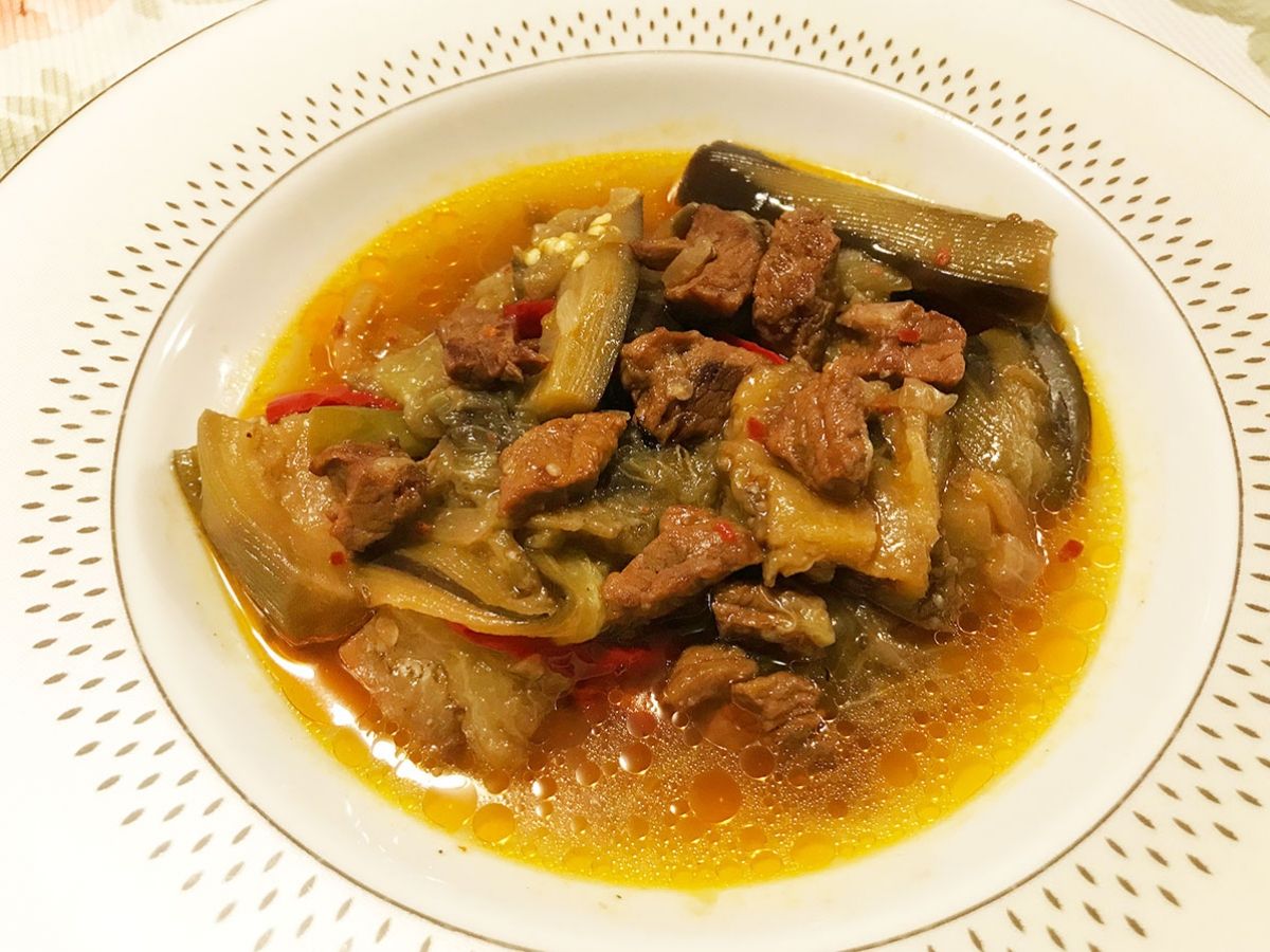 Etli Patlıcan Yemeği tarifi görseli