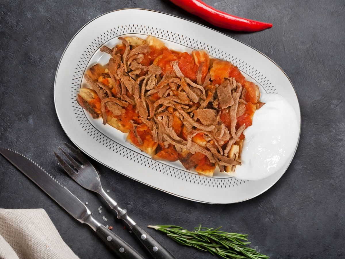 Evde İskender Kebap - Lokanta Usulü tarifi görseli