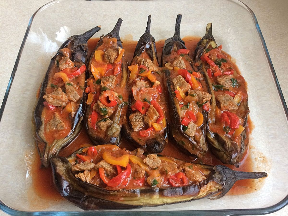 Baked Karnıyarık (Stuffed Eggplant) with Beef recipe photo
