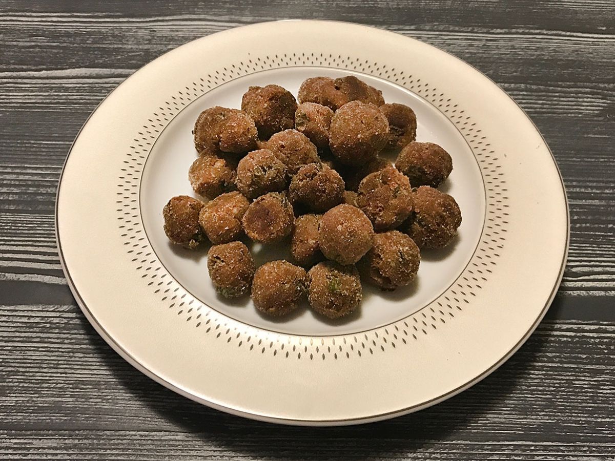 Breadcrumb-Coated Baked Köfte (Turkish Meatballs) recipe photo