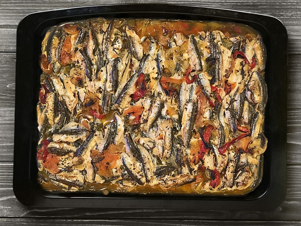 Steamed Anchovy Bake (Hamsi Buğulama) recipe photo