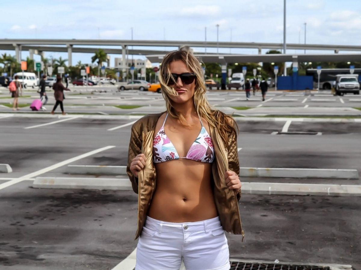 Eating Healthy at the Airport: nFIT Nutrition Tips image