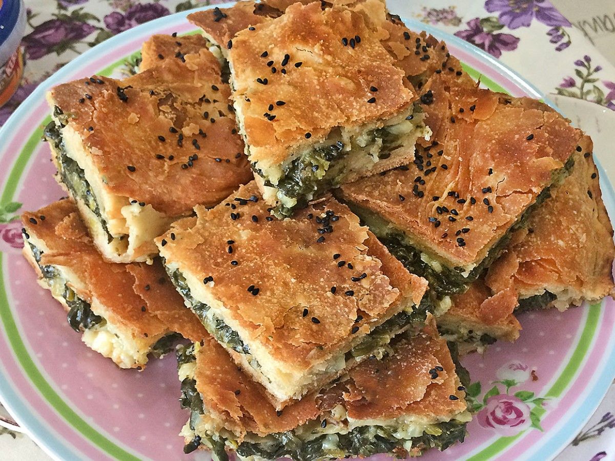 Spinach Börek (Açma Börek) with Spinach Filling recipe photo