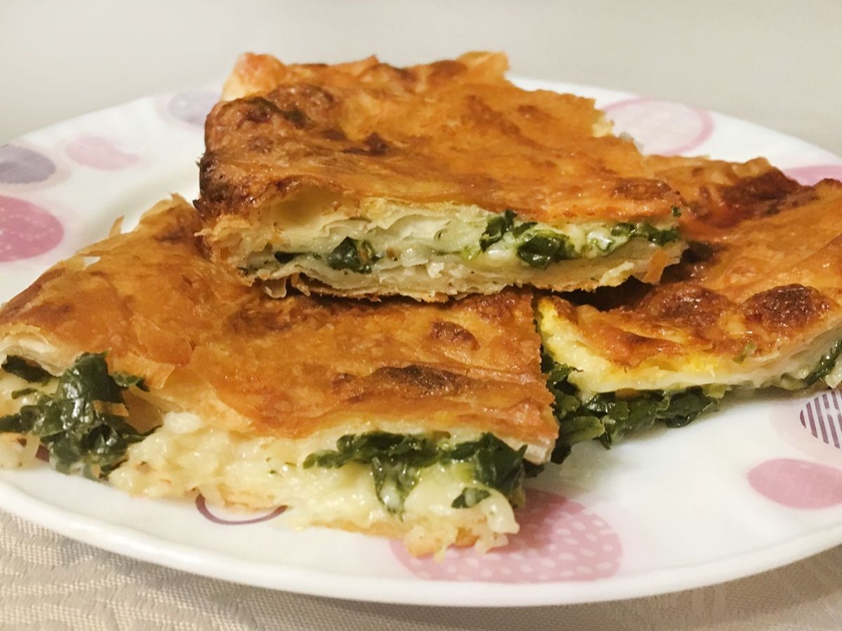 Ispanaklı Kaşarlı Börek tarifi görseli
