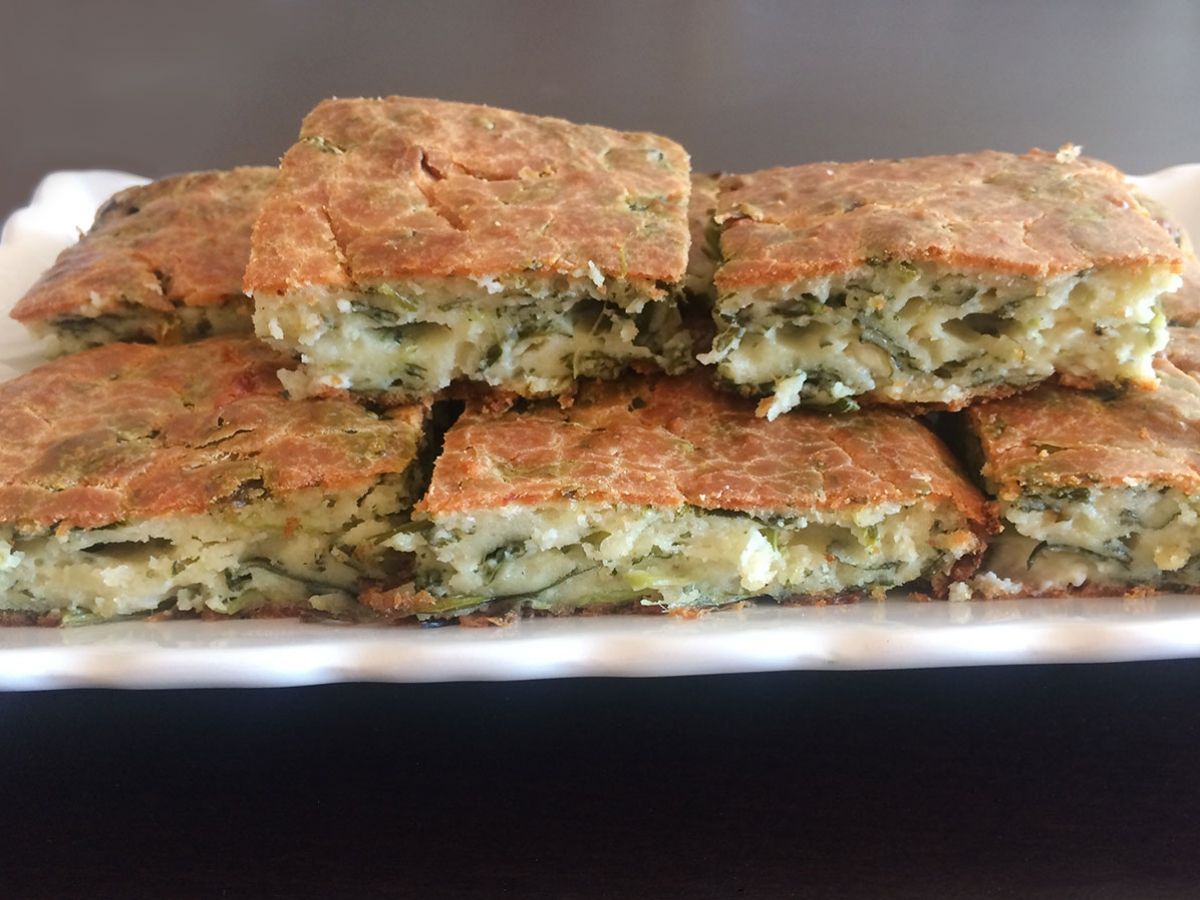 Ispanaklı Tuzlu Kek tarifi görseli