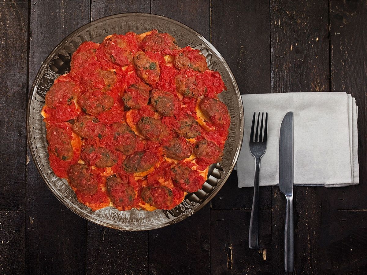 İzmir Köfte (İzmir-Style Turkish Meatballs) recipe photo