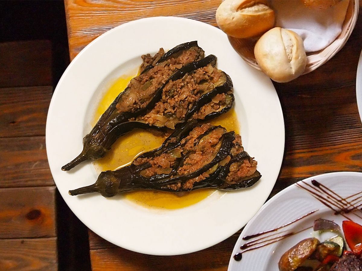 Karnı Dilik (Sliced Stuffed Eggplant) recipe photo