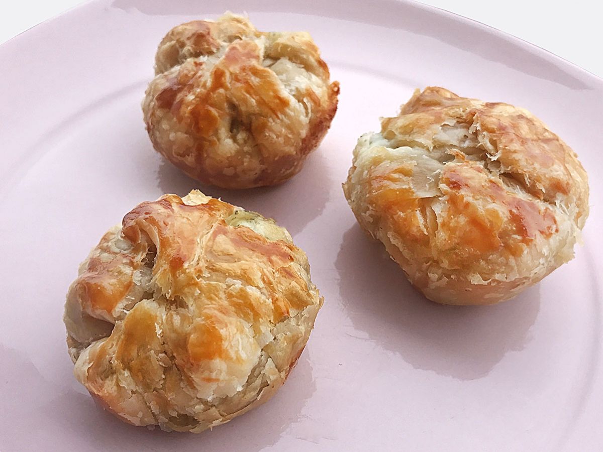 Kaşar Cheese Puff Pastry Cups recipe photo