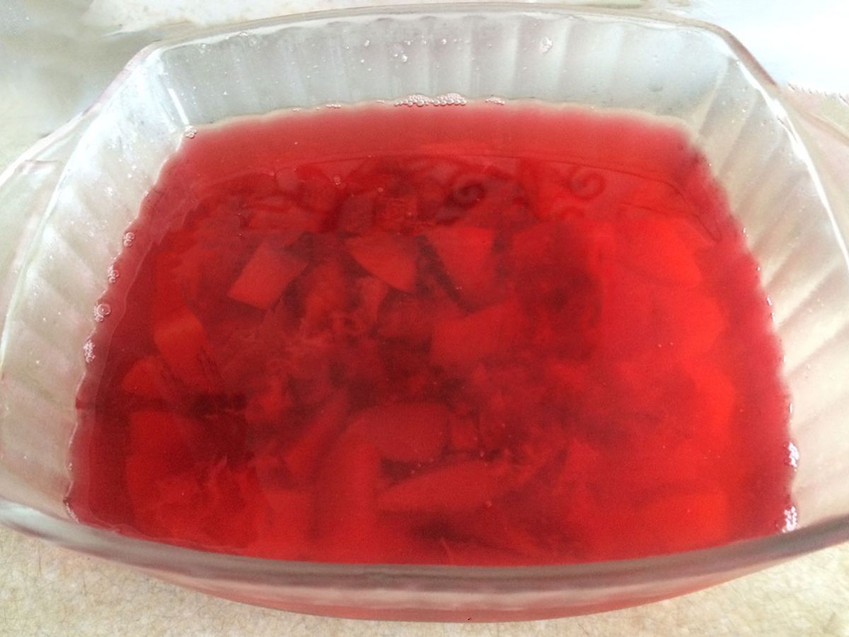 Kırmızı Erik Kompostosu tarifi görseli