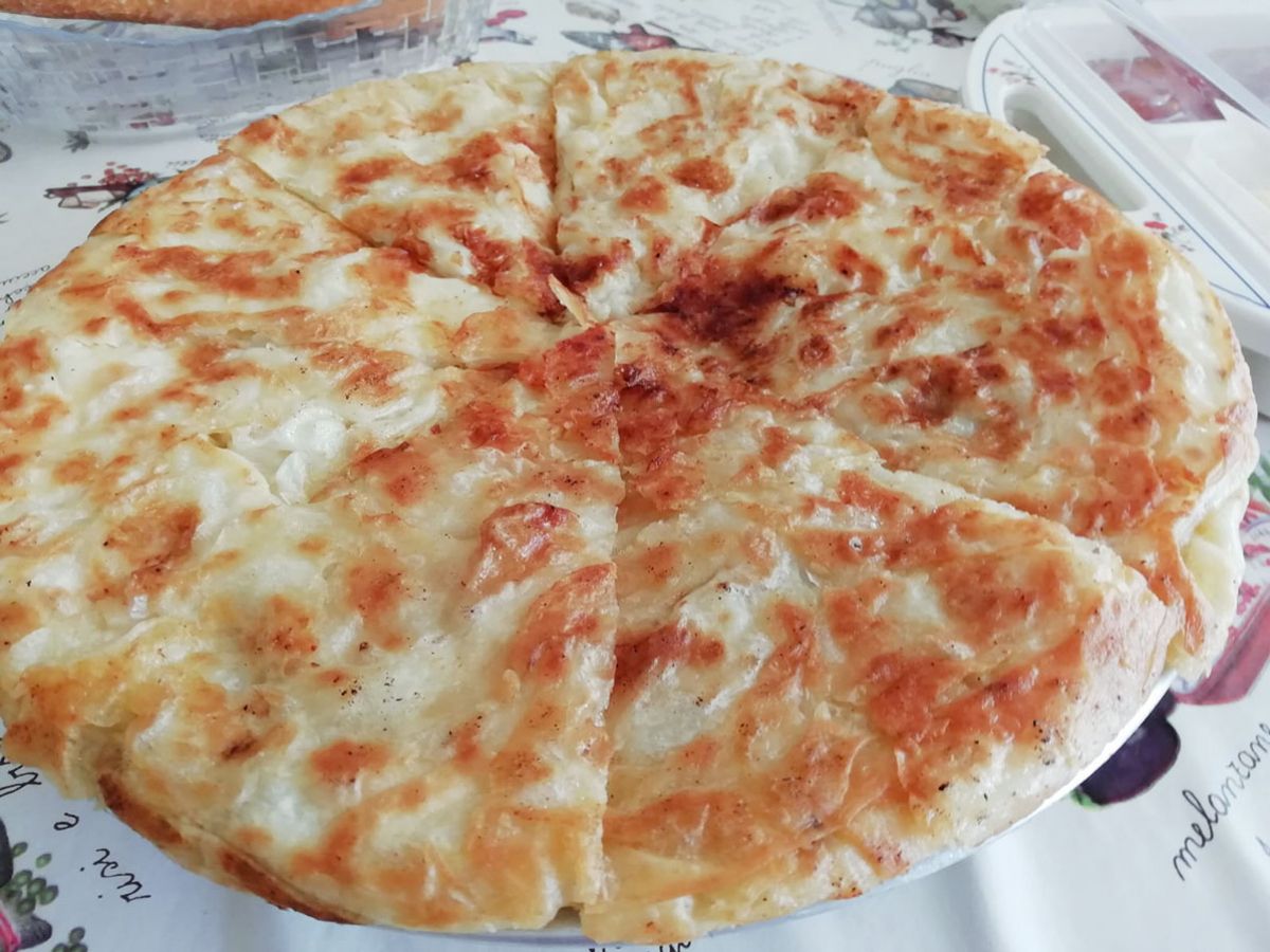 Kıymalı Kuru Yufka Böreği tarifi görseli