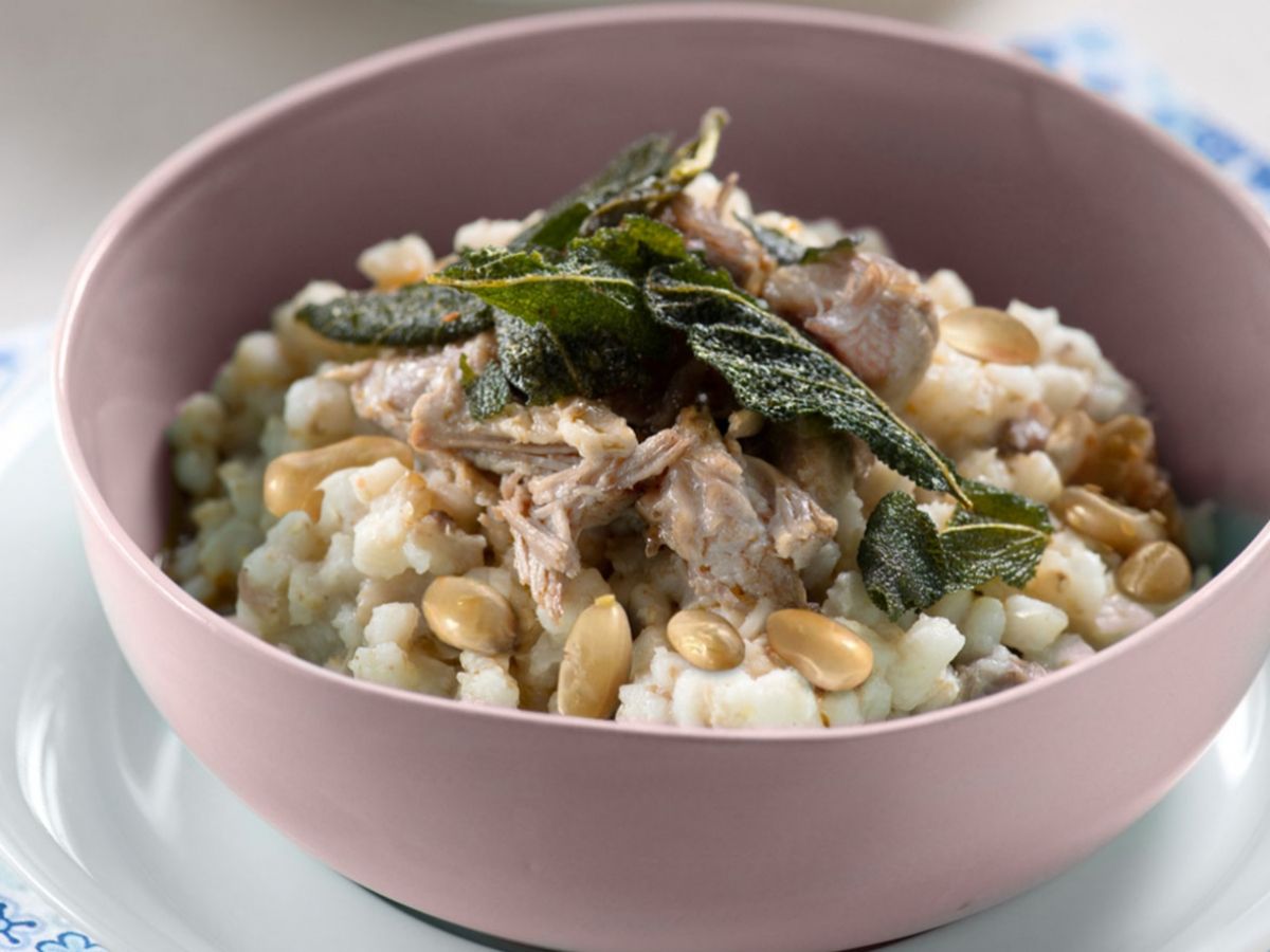 Keşkek with White Beans (Kuru Fasulyeli Keşkek) recipe photo