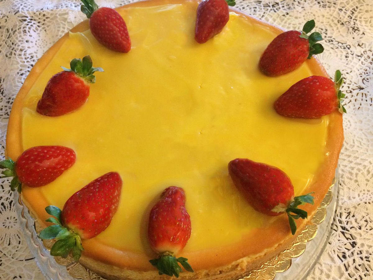 Limonlu Çilekli Cheesecake tarifi görseli