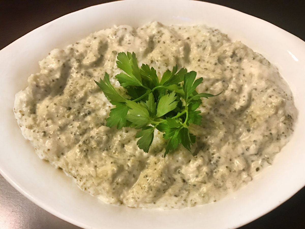 Mayonezli Brokoli Salatası tarifi görseli