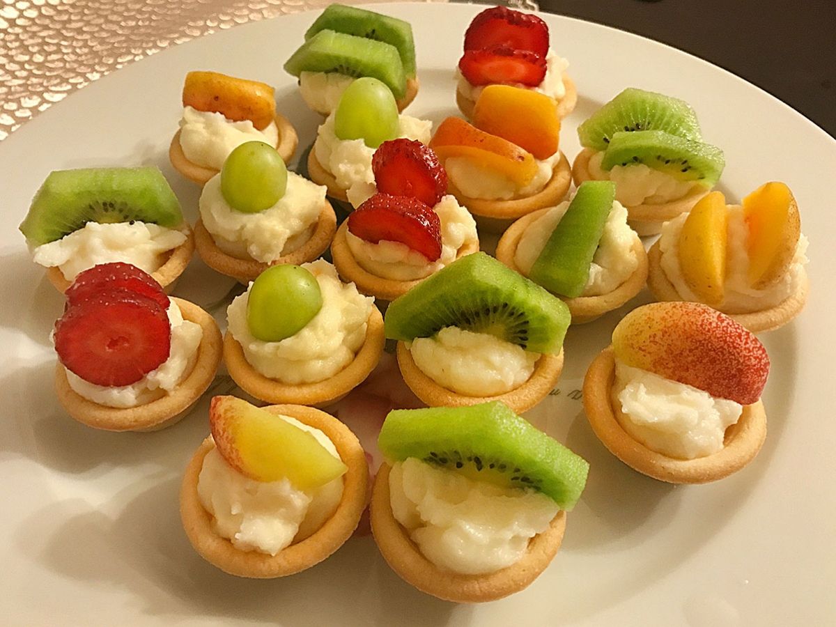Fruit Tartlets (Meyveli Tartolet) recipe photo