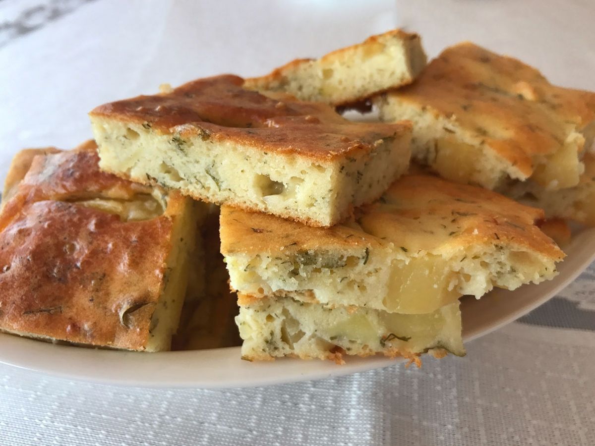 Patatesli Tuzlu Kek tarifi görseli