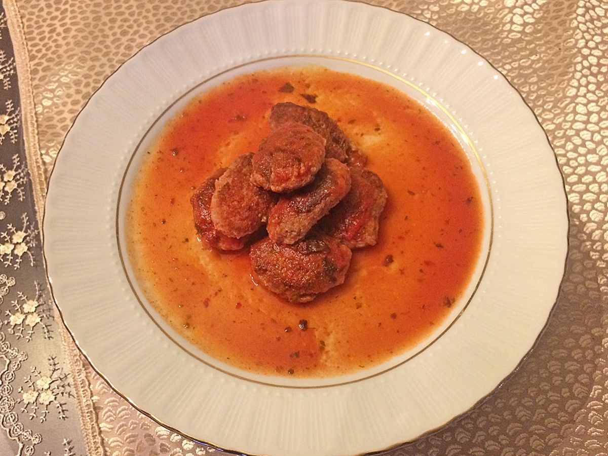 Köfte in Tomato Sauce (Salçalı Köfte) recipe photo