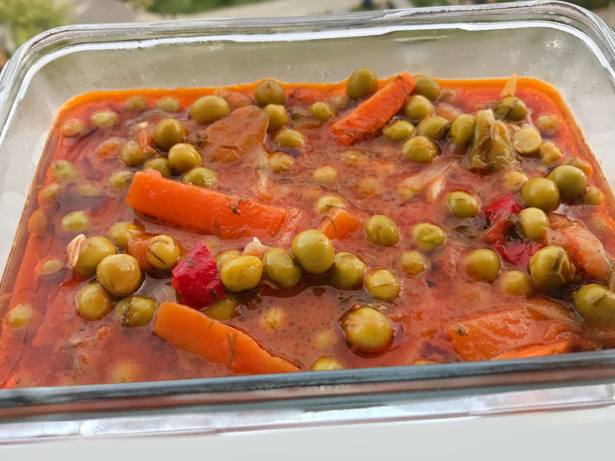 Salçalı Zeytinyağlı Bezelye tarifi görseli