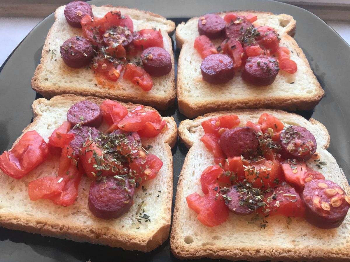 Sosisli Bruşetta tarifi görseli