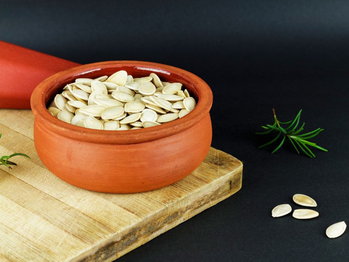 10 Foods That Fight Stress image