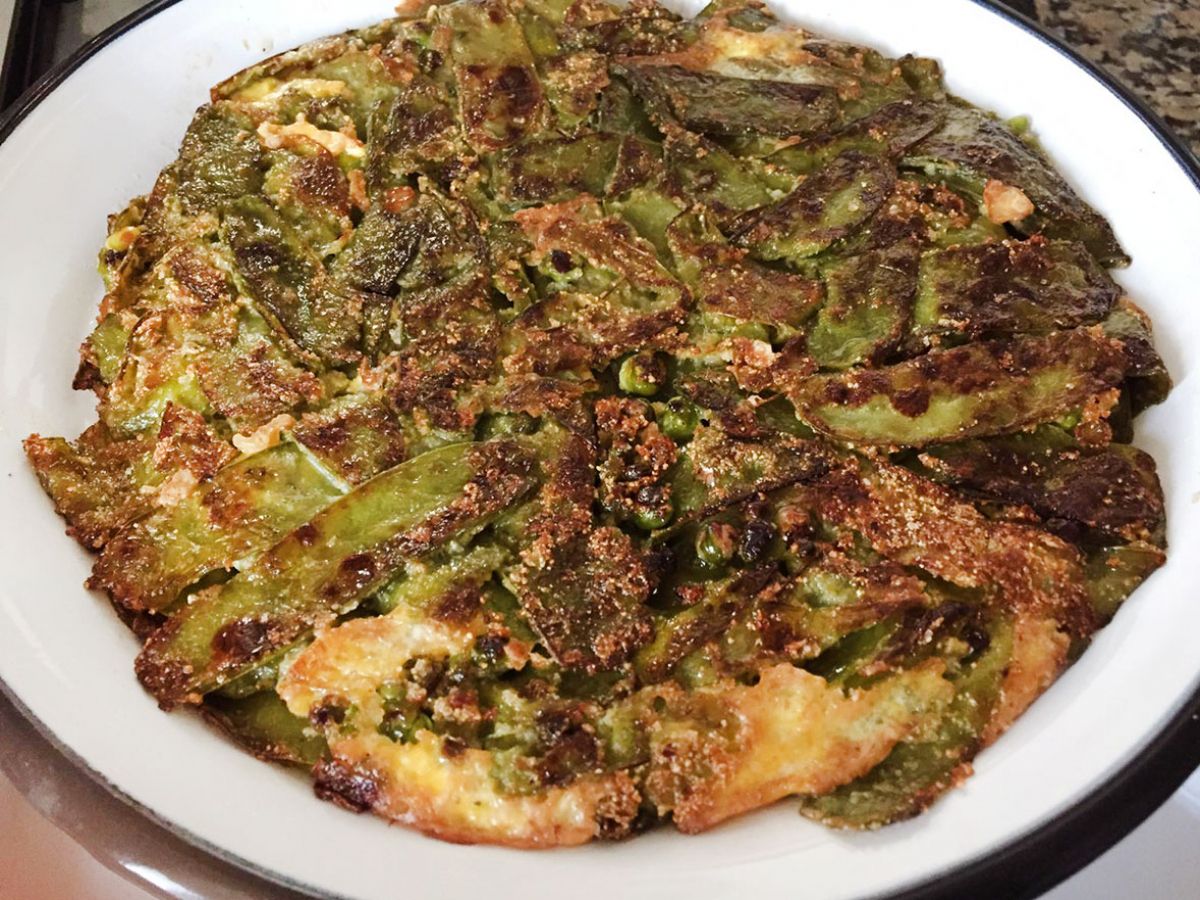 Sultaniye Tava (Taze Yaprak Bezelye) tarifi görseli