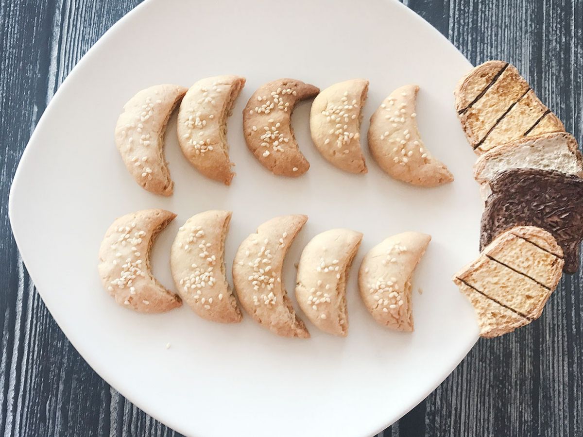 Susamlı Un Kurabiyesi tarifi görseli