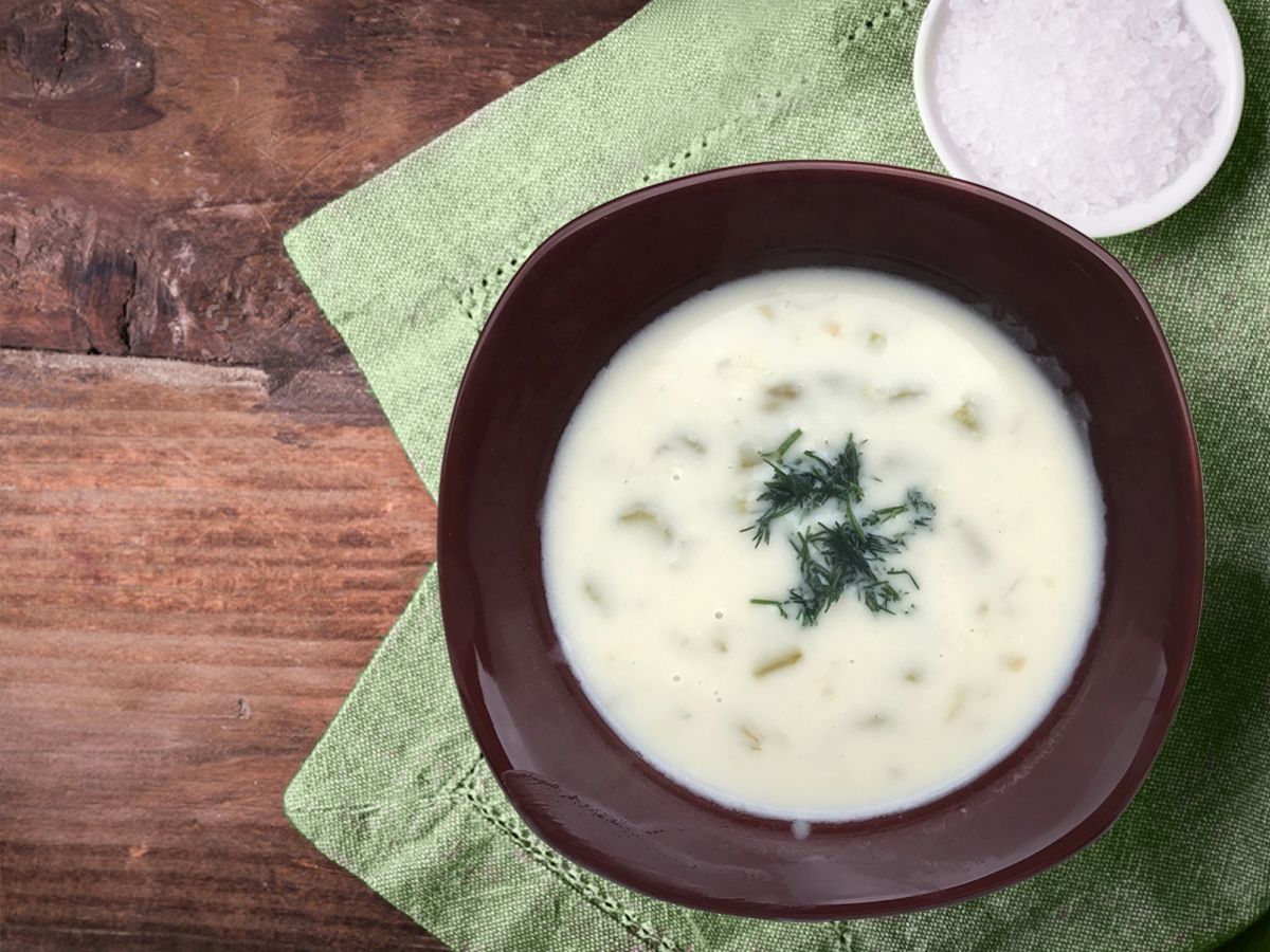 Sütlü Kuşkonmaz Çorbası tarifi görseli