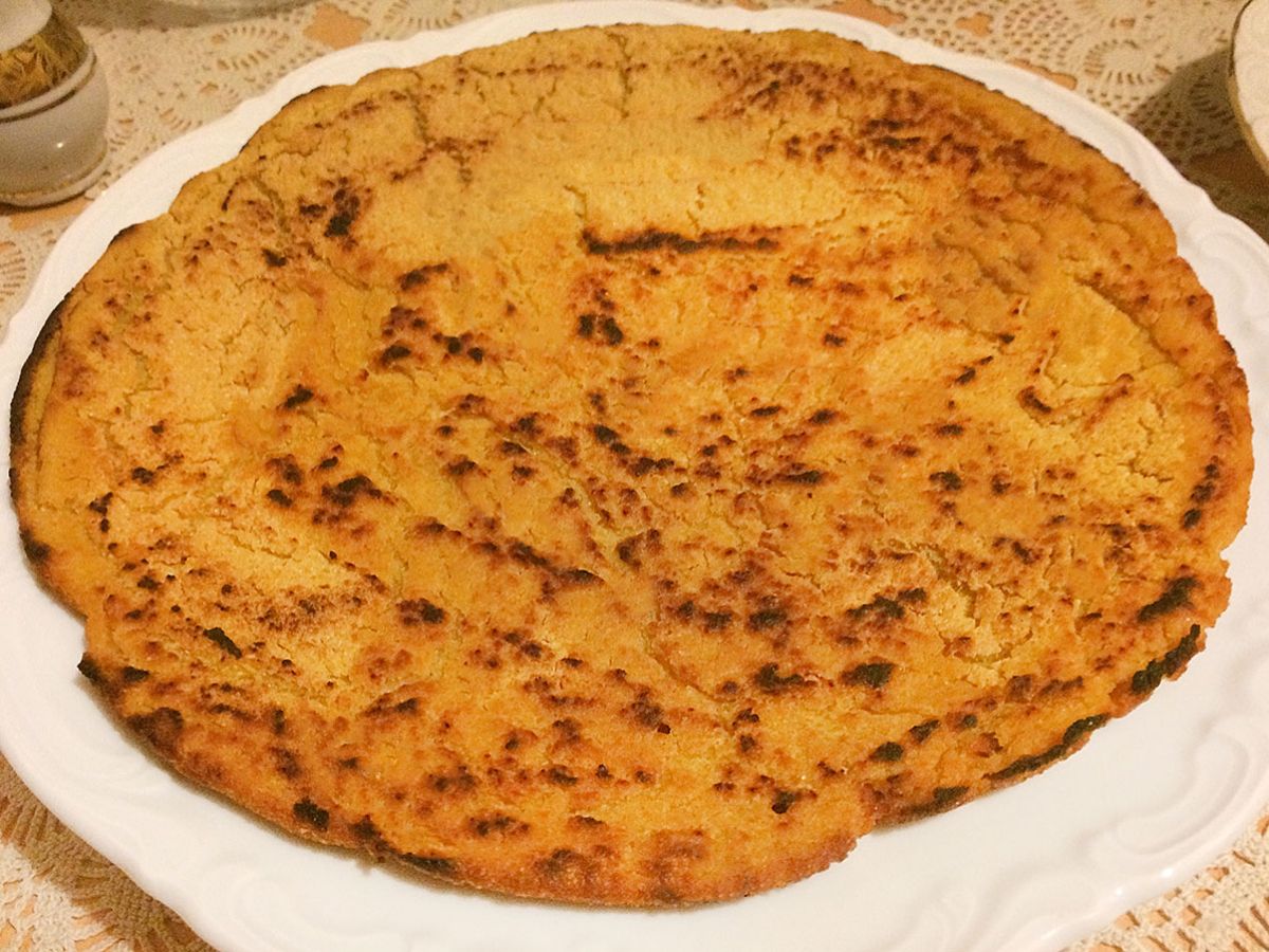 Skillet Cornbread (Tavada Mısır Ekmeği) recipe photo
