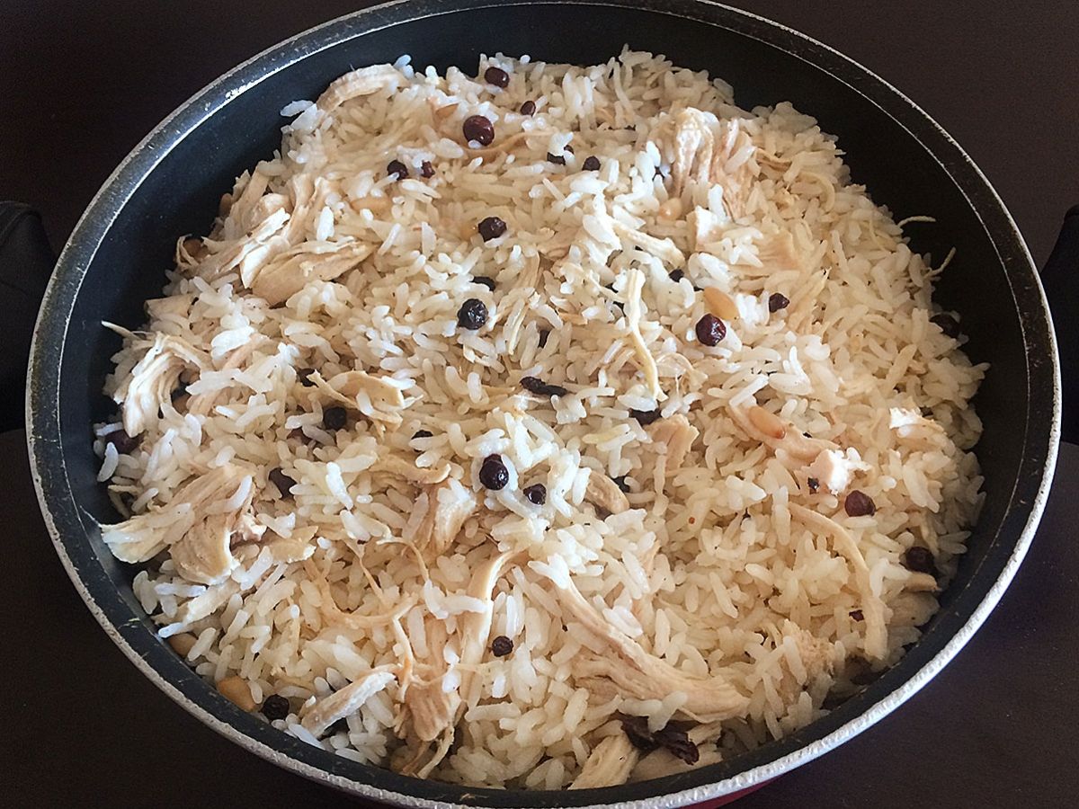 Chicken Rice Pilaf (Tavuklu İç Pilav) recipe photo