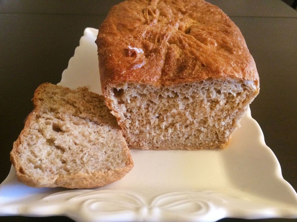 Tereyağlı Buğday Ekmeği tarifi görseli