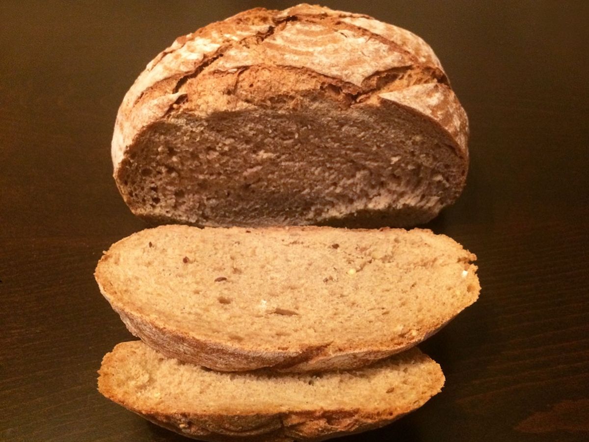 Tereyağlı Çavdar Ekmeği tarifi görseli