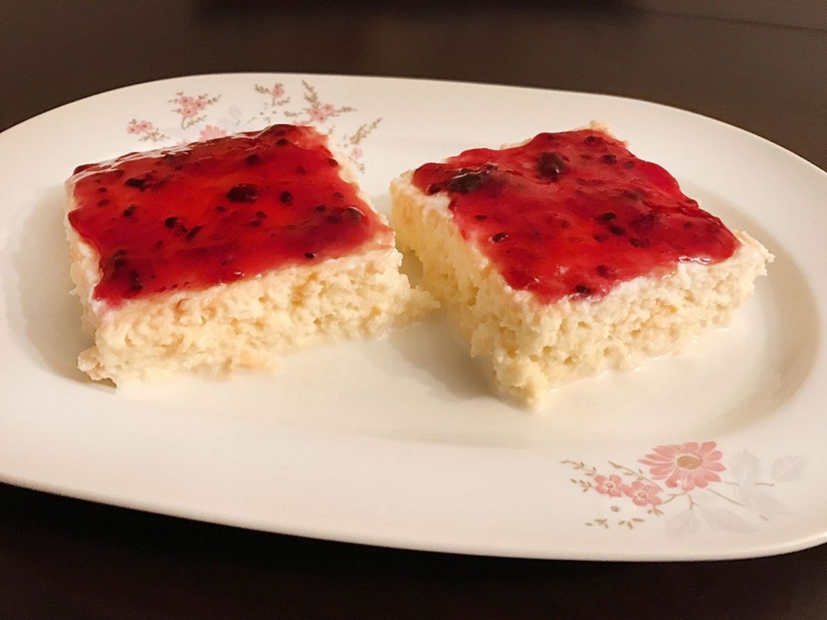 Trileçe (Turkish Milk-Soaked Sponge Cake) recipe photo