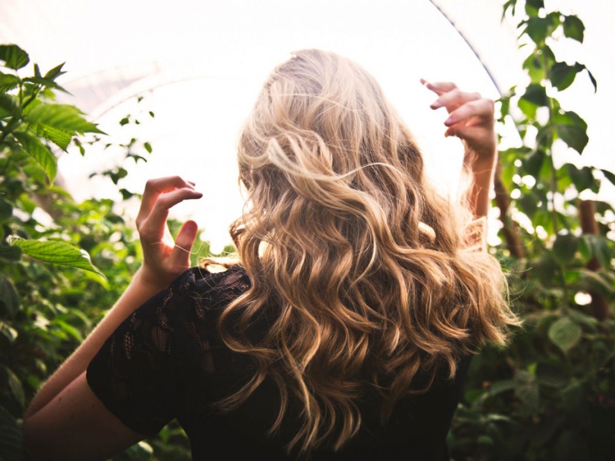 The Secret to Long Hair Lies in These 7 Essential Oils image