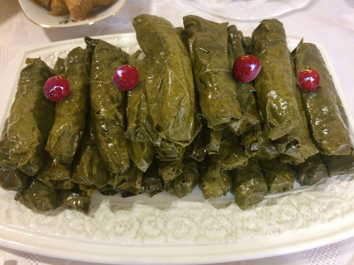 Vişneli Yaprak Sarma tarifi görseli