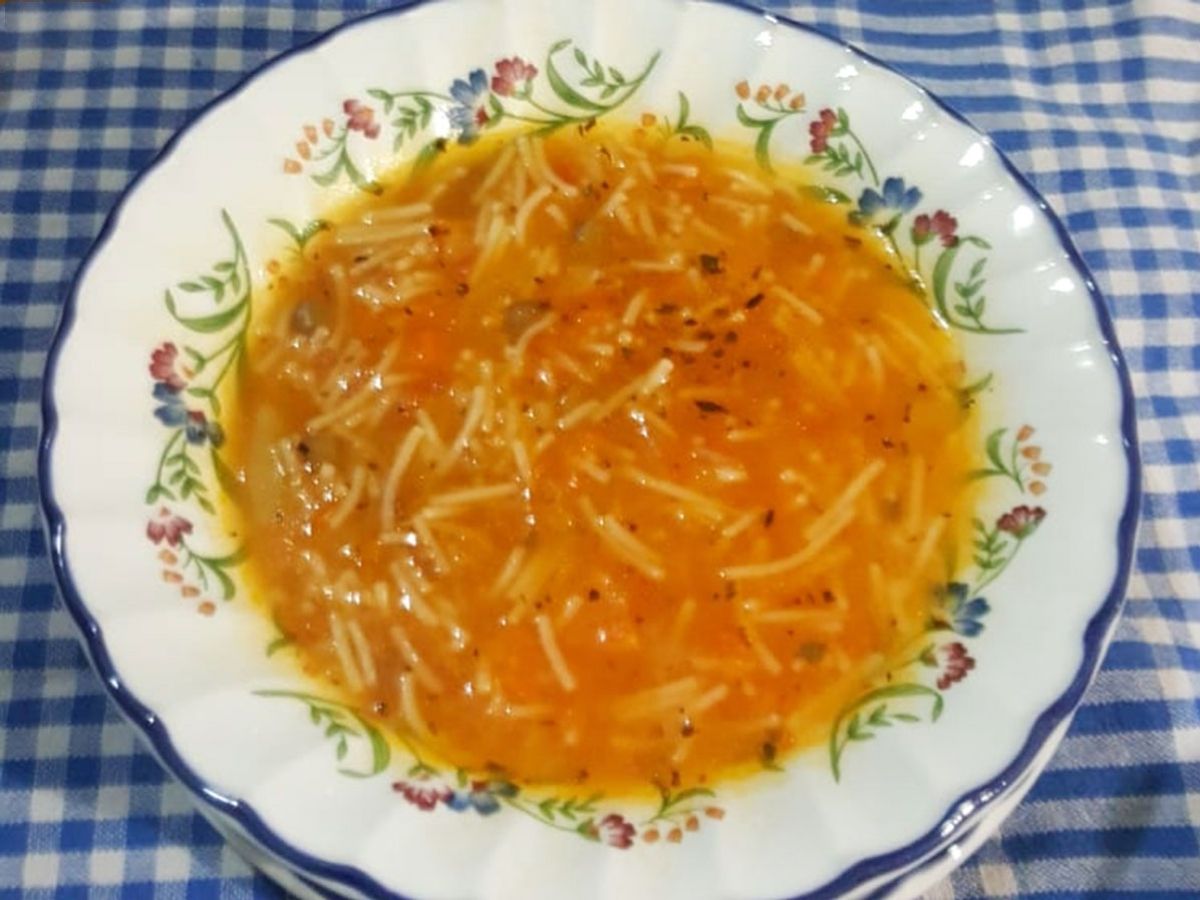 Yeşil Mercimekli Tel Şehriye Çorbası tarifi görseli