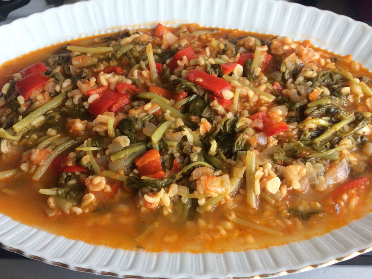 Zeytinyağlı Bulgurlu Semizotu tarifi görseli